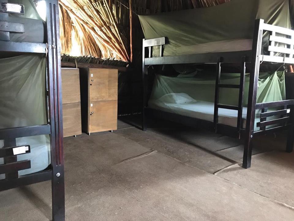 Palomino Breeze Hostal Exterior photo
