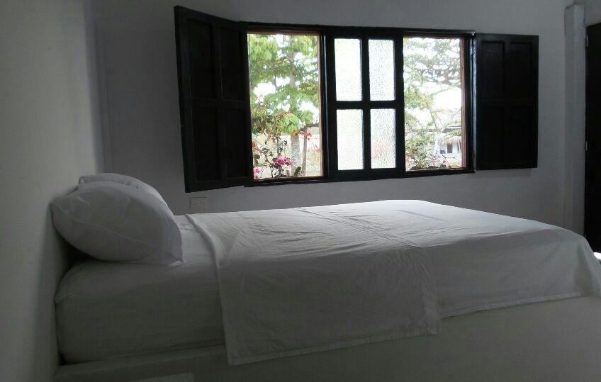 Palomino Breeze Hostal Exterior photo