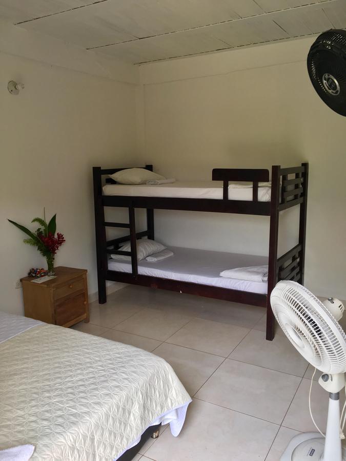 Palomino Breeze Hostal Exterior photo